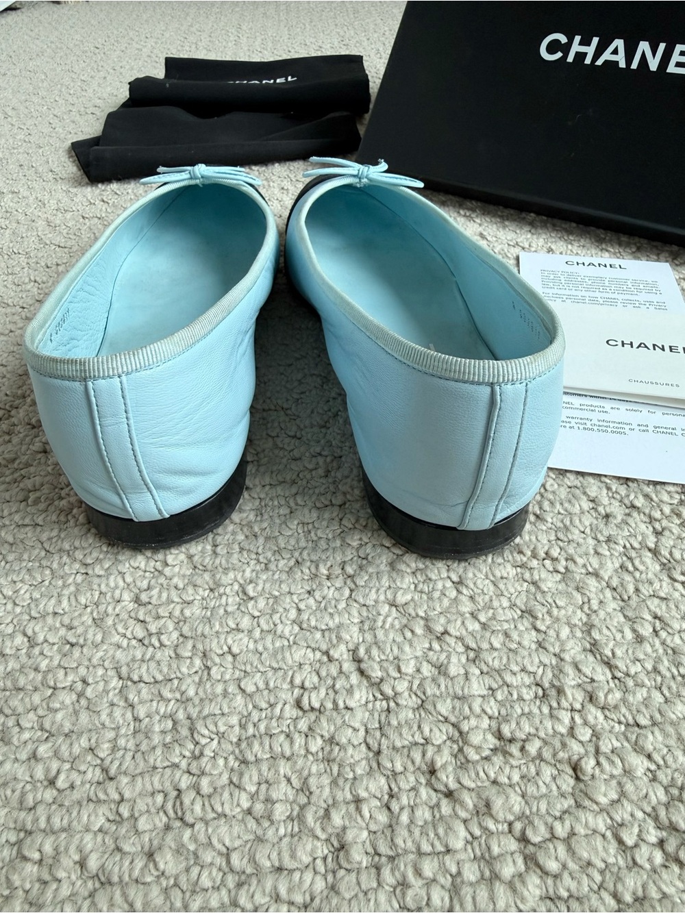 Chanel light blue and black leather ballet flats 39 1/2 - Picture 5 of 10